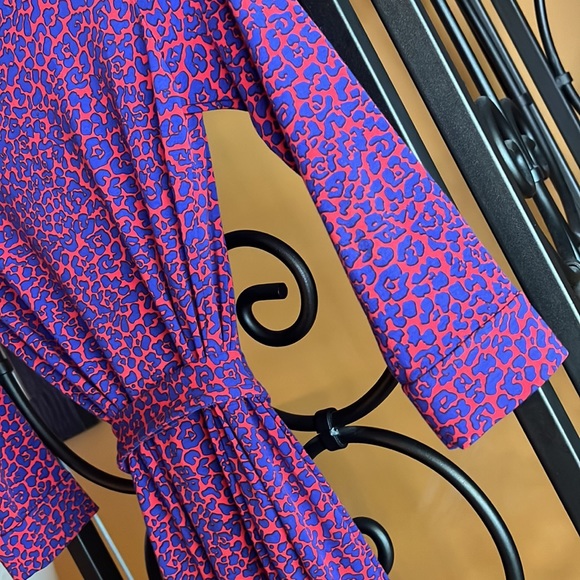 DIANE VON FURSTENBERG Wrap Dress - Picture 4 of 8